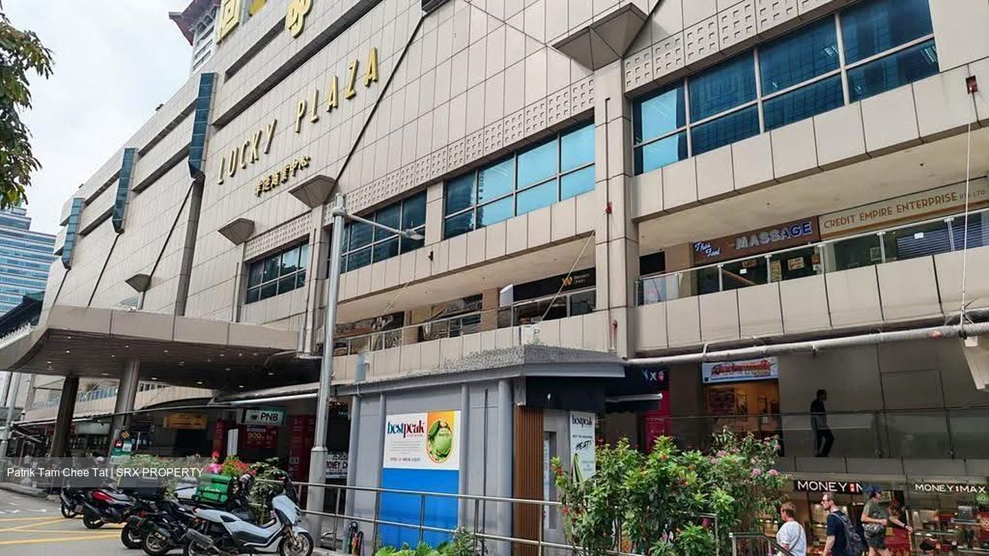 Lucky Plaza (D9), Shop House #639008661